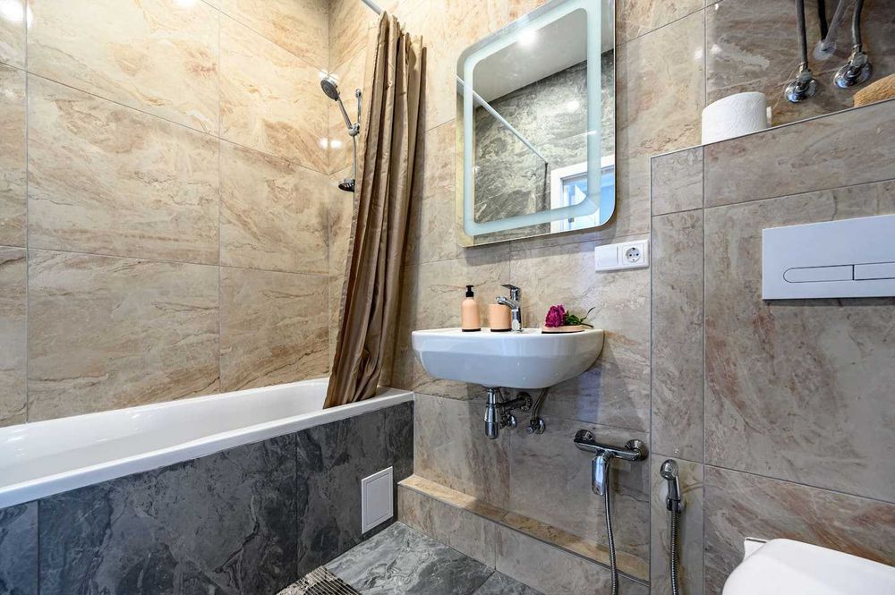 Аренда апартаментов посуточно Новострой в центре города/6013