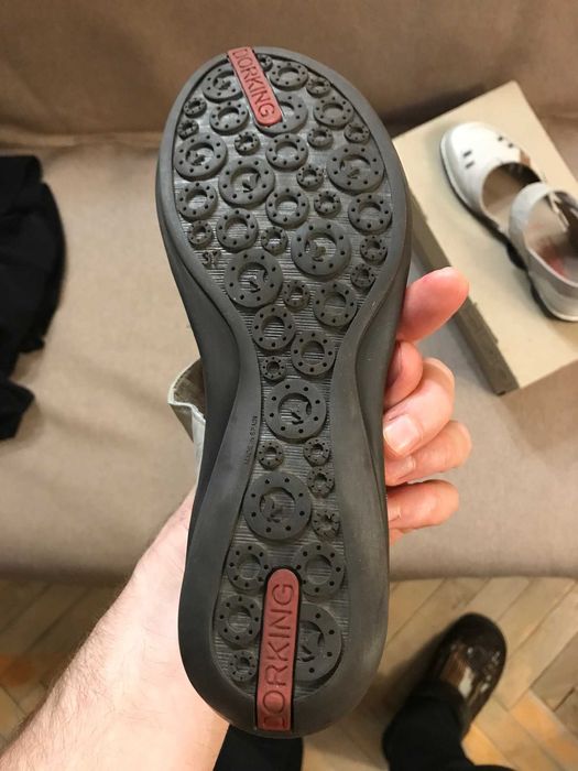 Босоножки женские Dorking 37р. стелька 235мм.