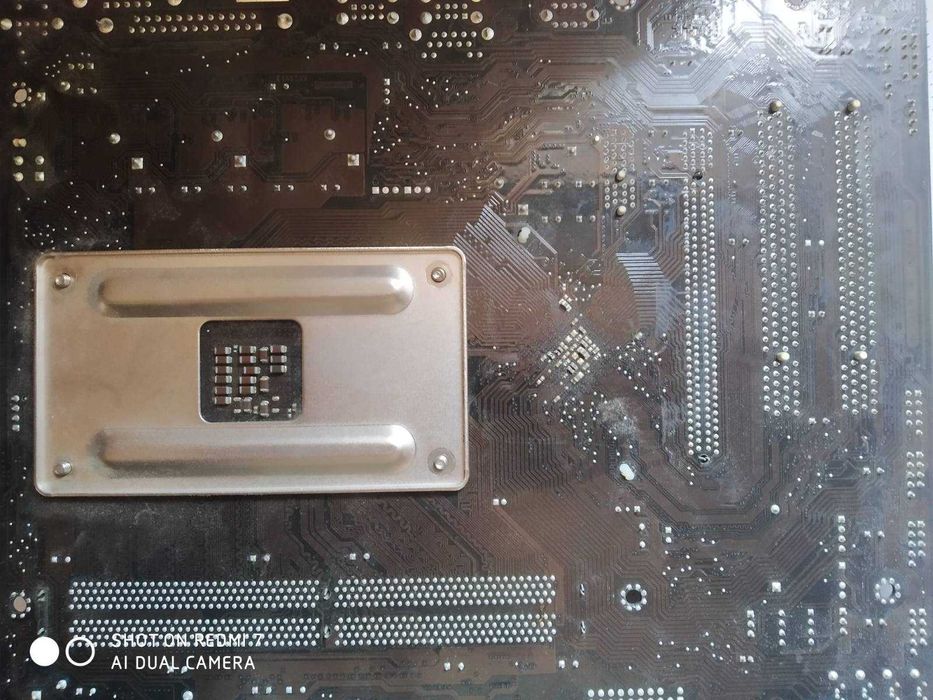 продам материнскую плату асус на ам2+ сокете комплект