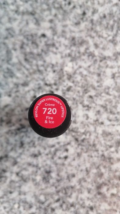 Baton Revlon 720 - SELADO