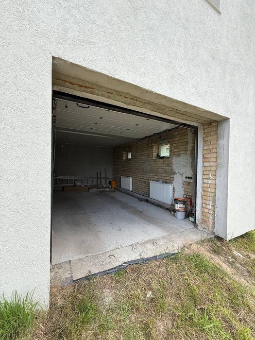 Продаж елітного окремостоячого будинку у Малехові