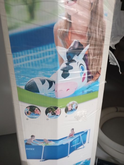 Piscina Intex com acessórios