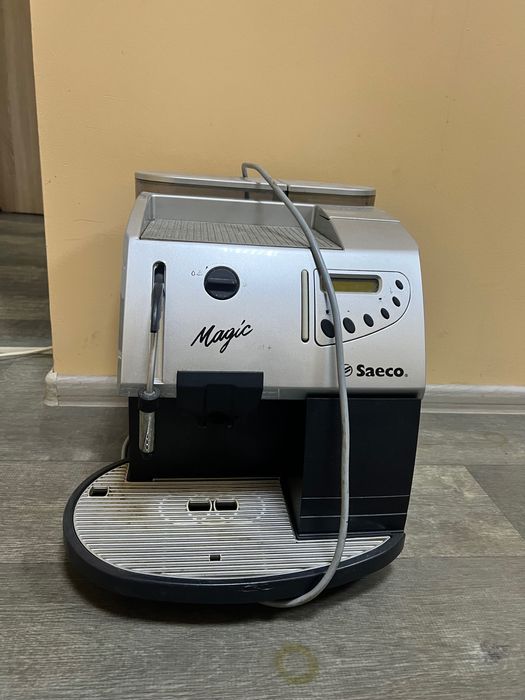Кавомашина Saeco Magic Comfort Plus б/в