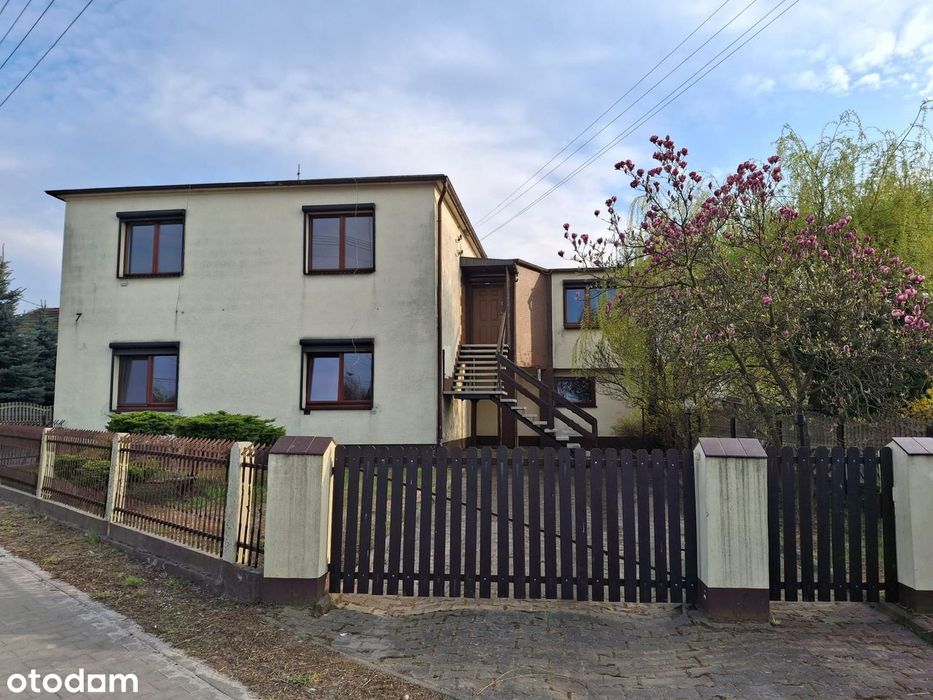 Dom 161m2. W nim 2 Oddzielnne Mieszkania Działka 1200m2