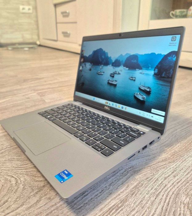 Ноутбук Dell Latitude 5320 i5-1135G7 8/256гб SSD 13,3 FHD IPS відеокарта Iris Xe Graphics 2гб. Гарантія 30 днів
