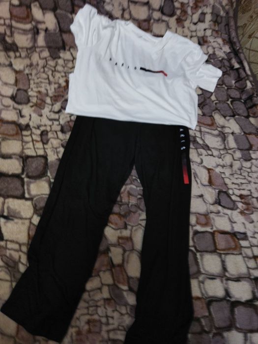 Костюм штани+футболка