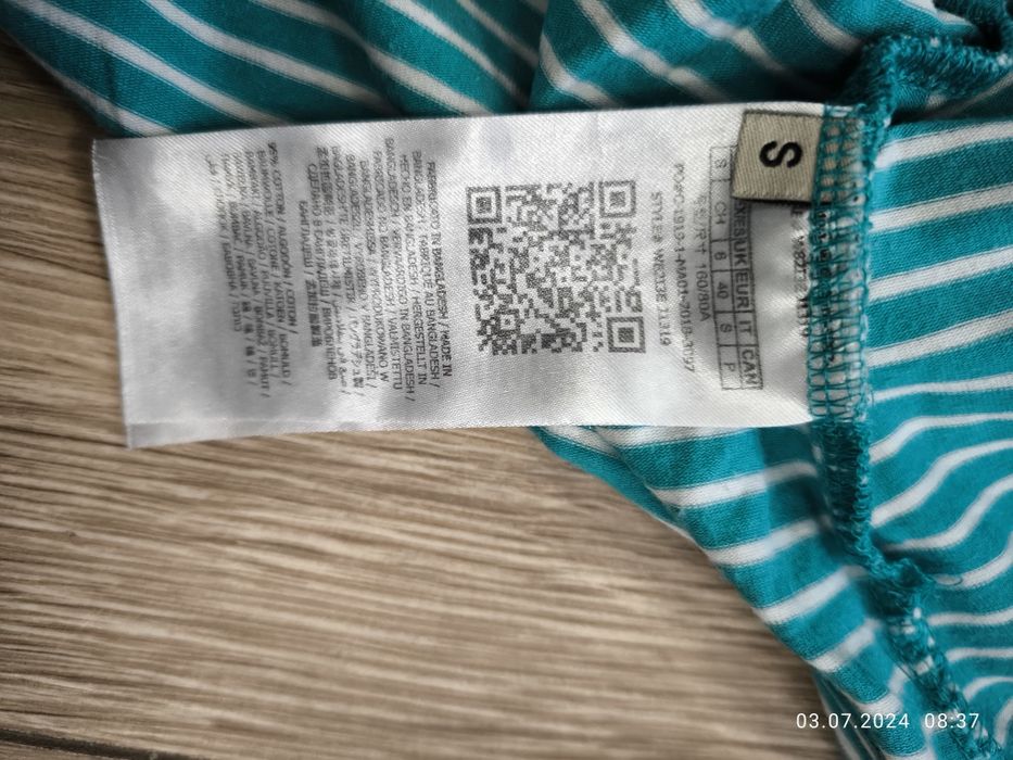 T-shirt damski Guess