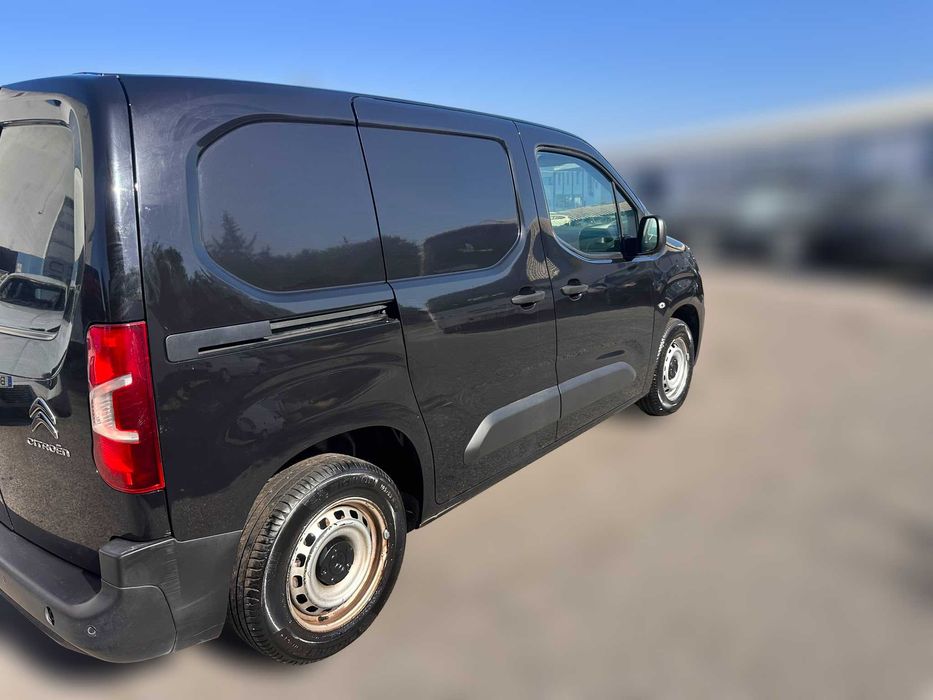 Citroën Berlingo 1.5 BLUEHDI 100 de 2021 Salvado