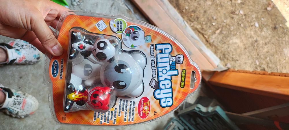 Nowy Zestaw startowy do gry U.B. Funkeys