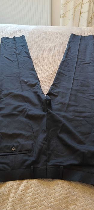 Spodnie czarne garniturowe wełna