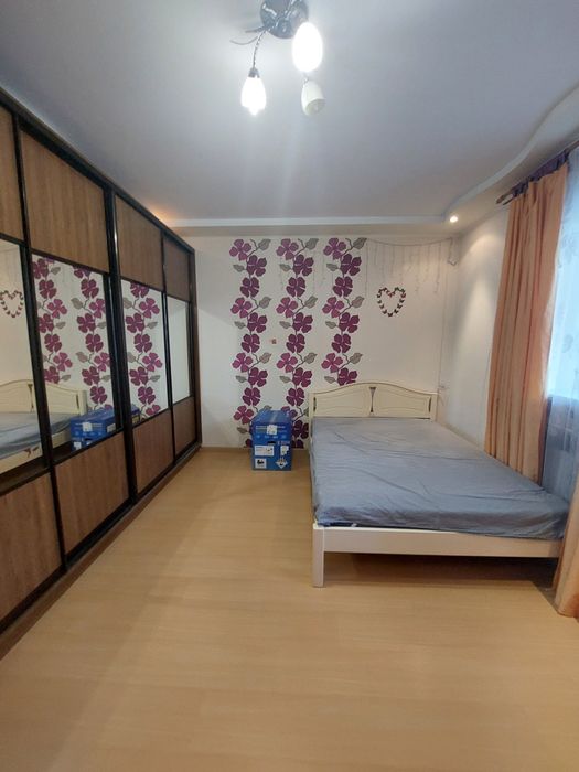 Продаж 3 кімнатна  квартира  новобудова вулиця Садова