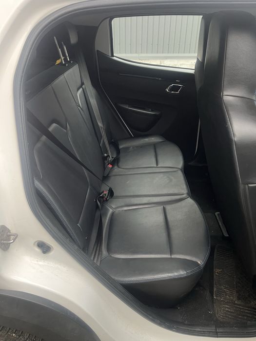 Автомобіль електричний