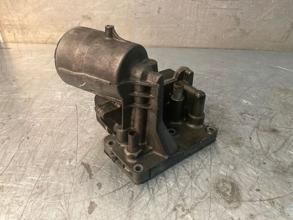 SUPORTE / CORPO DO FILTRO DE OLEO VOLKSWAGEN TOUAREG 2.5TDI 070115389E