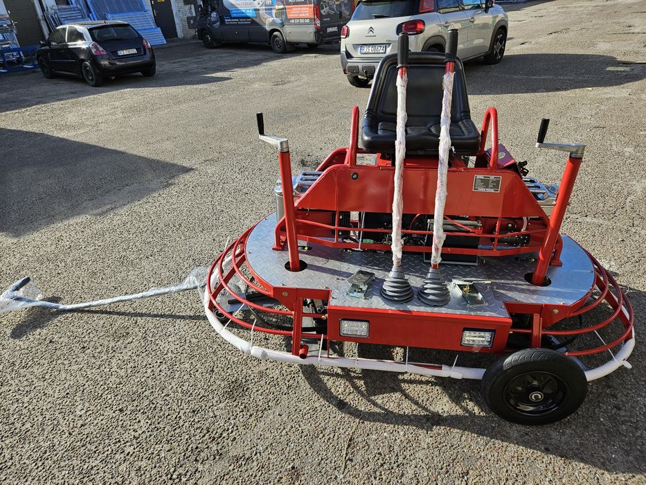 Zacieraczka dwukołowa samojezdna wylewek mod:PT-D36 Honda GX-690 TXF4