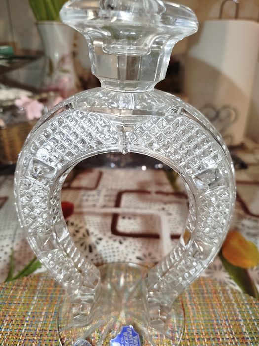 Продам хрустальный подсвечник