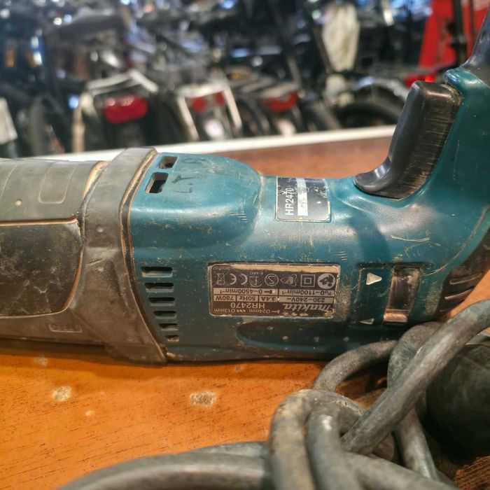 Młotowiertarka Makita HR2470