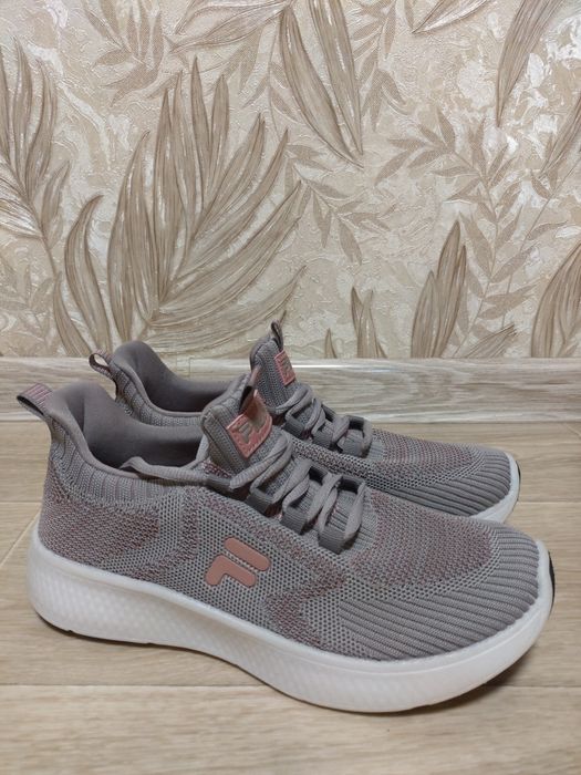 кросівки  Fila оригінальні