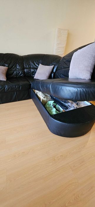 Sofá pele preto com sofá cama