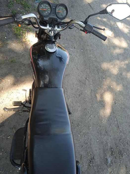 Продам мотоцикл Spark