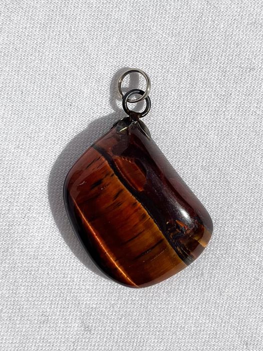 brązowy kamień - wisiorek do naszyjnika