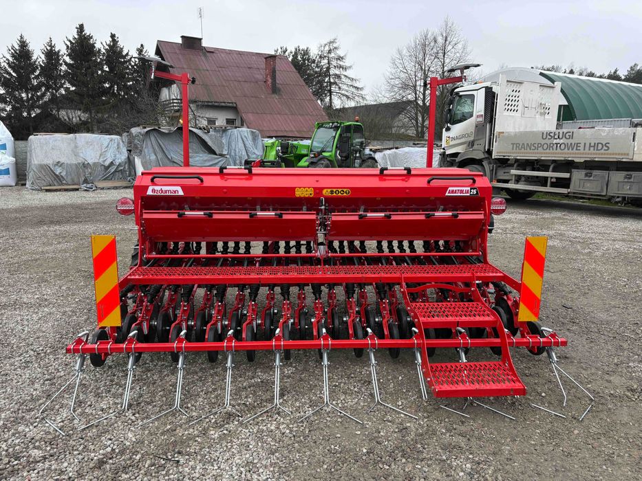 Siewnik zbożowy Ozduman Anatolia 25, 3m, dwutalerzowy, ścieżki