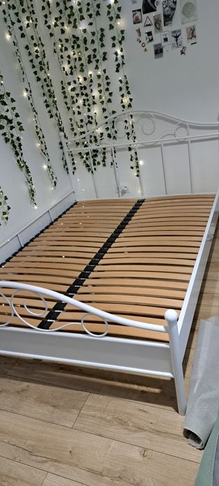 Łóżko młodzieżowe