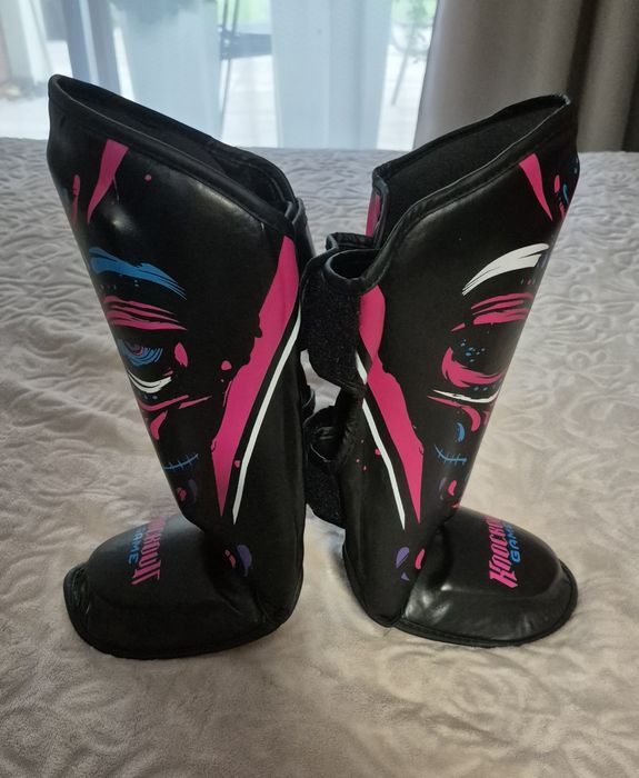 Ochraniacze na piszczele i stopy