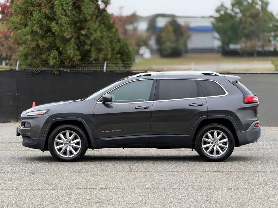 Jeep Cherokee Limited      2016