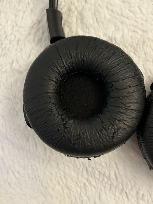 Sluchawki nauszne Philips bepdzewodowe TAUH202