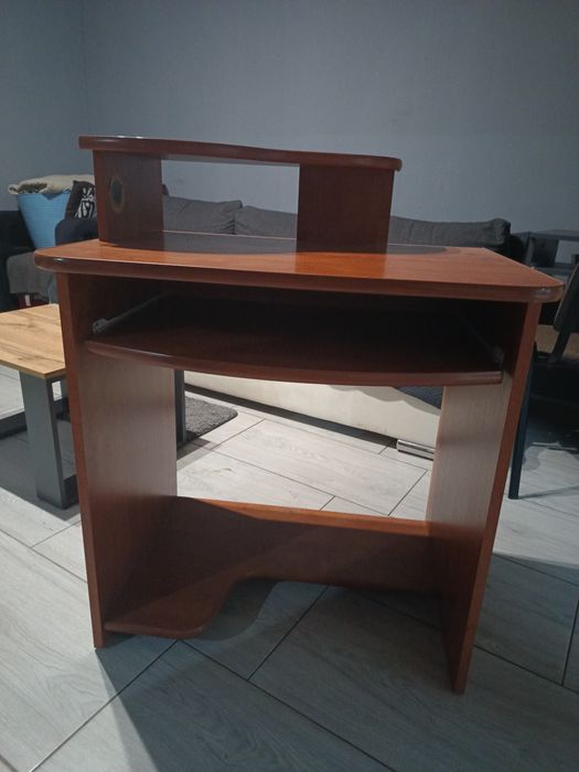 Sprzedam biurko komputerowe