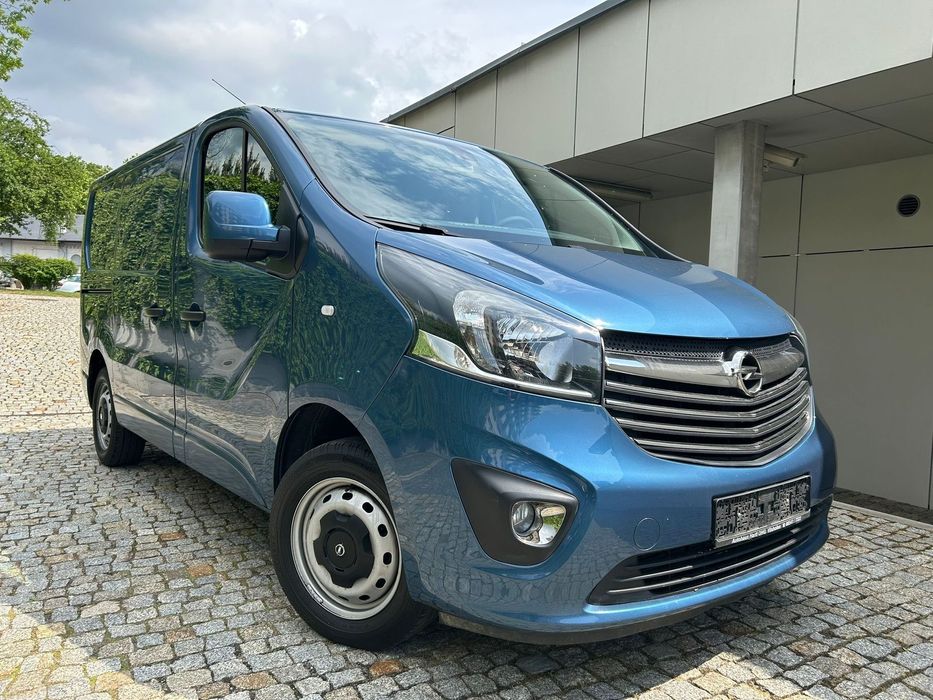 Opel Vivaro  1-szt wł*BEZWYPADEK*grzane fotele*kamera*tempomat*stan bdb!!!