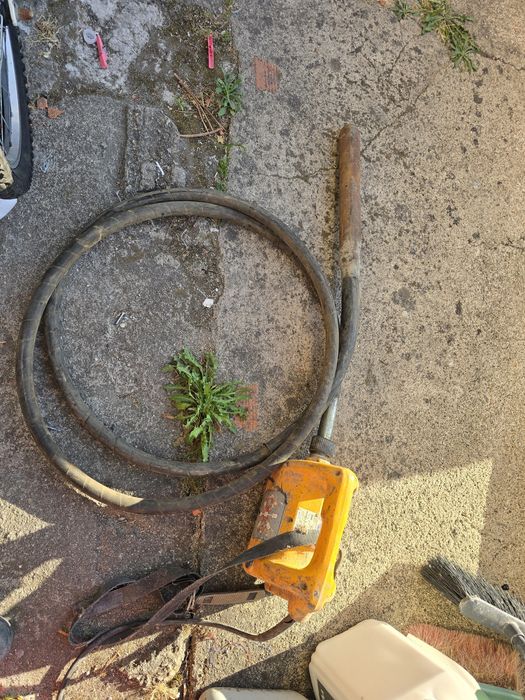 ALUGER de Vibrador para betão