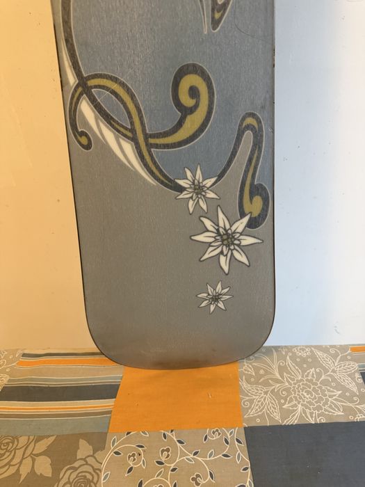 Deska snowboard 152 plus wiązanki Nidecker