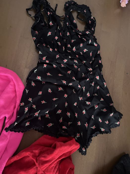 Подарую речі розміру s для дівчини