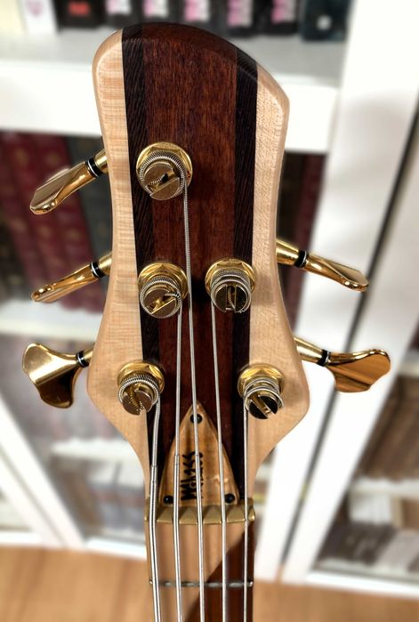 MGBass Desert Buckeye Burl 5 cordas