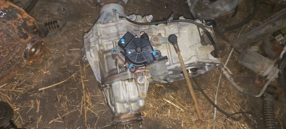 Роздатка toyota land cruiser 100 4.2