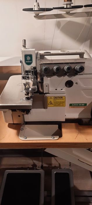 Nowy overlock 5-nitkowy Zoje