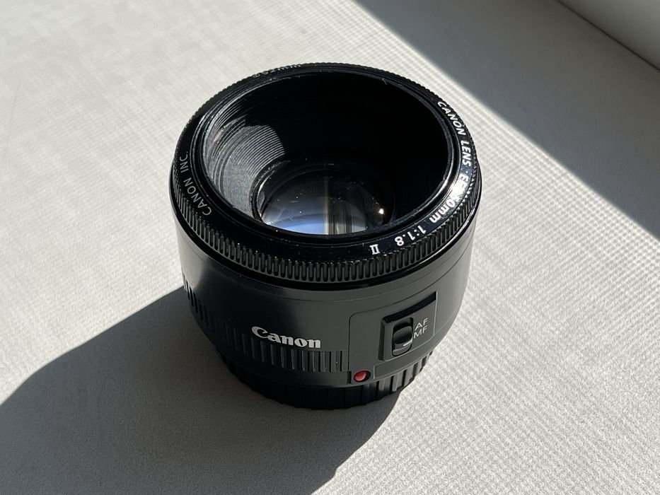 Обʼєктив Canon 50 mm 1.8