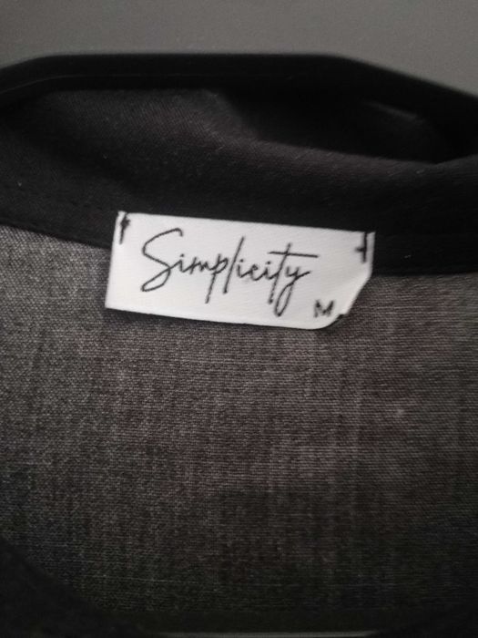 Koszula damska Simplicity. R M. Nowa