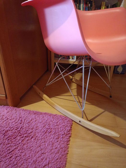 Cadeira baloiço rosa