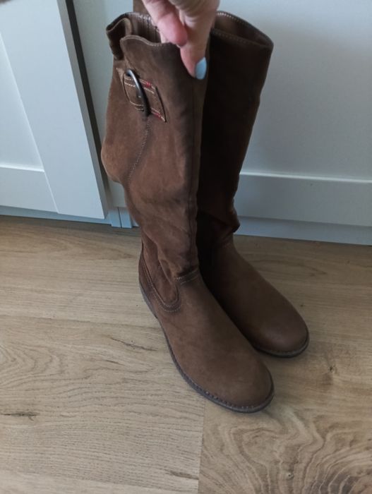 Nowe brązowe kozaki