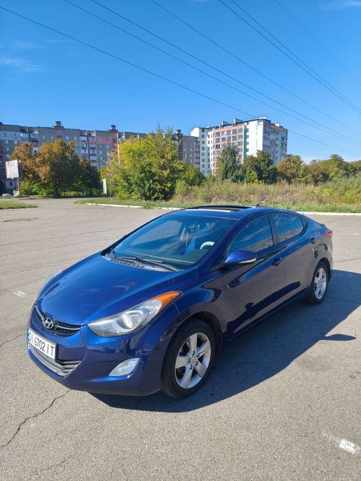 Продам Hyundai Elantra 2013року автомат