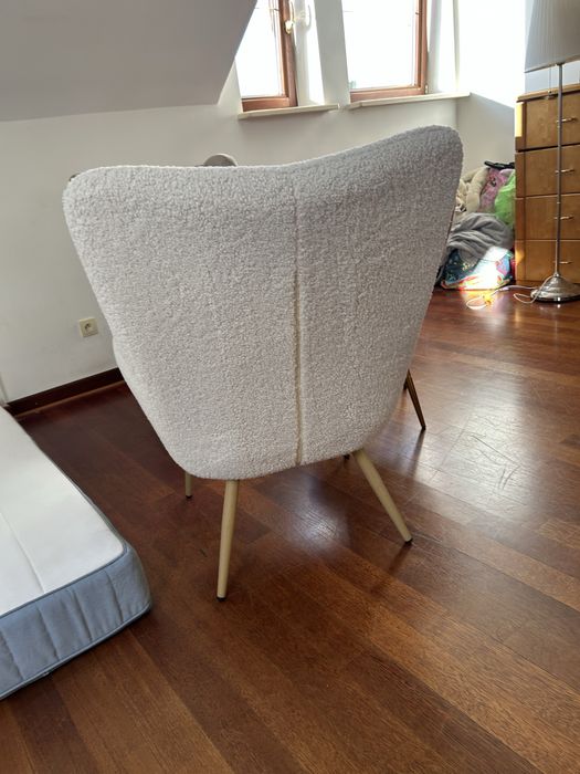 Fotel baranek ecru boucle