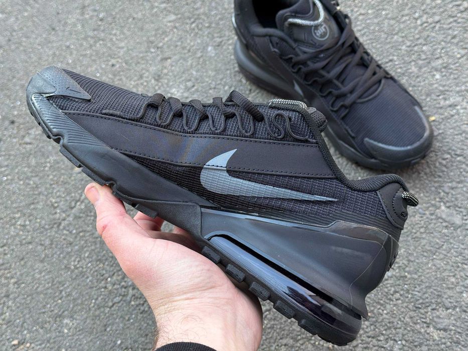 Nike Air Max Pulse Roam в двох кольорах. Розміри 38-44
