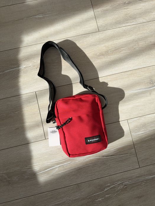 Месенджер  Eastpak / месенджер істпак