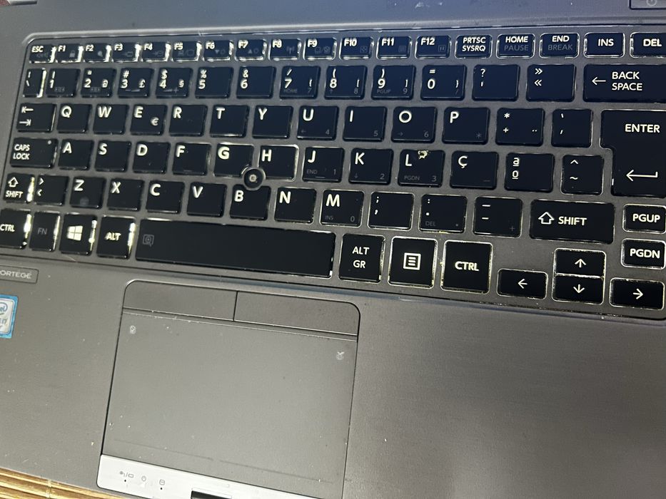 Computador Toshiba i7