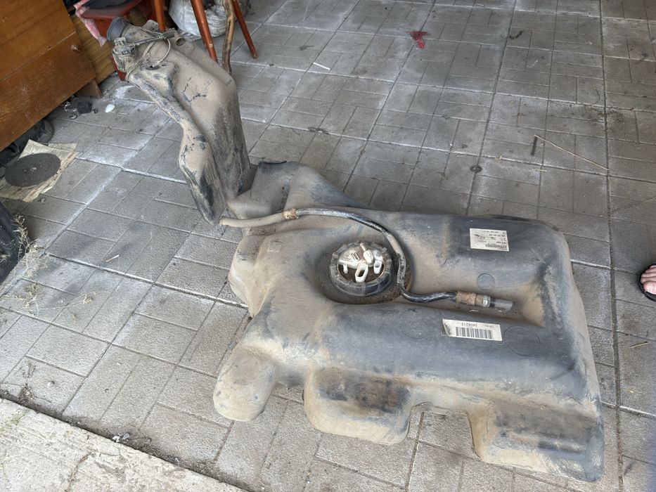 Бак паливний Audi A6 C5 дизель 4B0201021GF