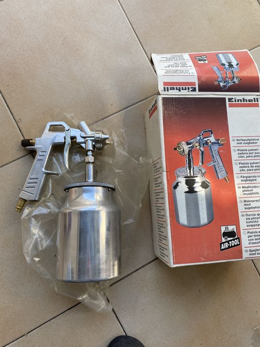 Compressor Einhell 24L e acessorios