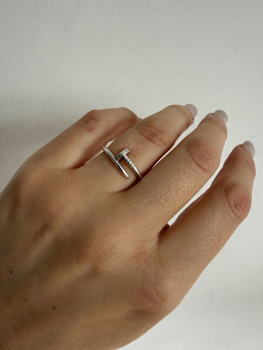 Каблучка  Cartier цвях кольцо Картье love trinity тренд