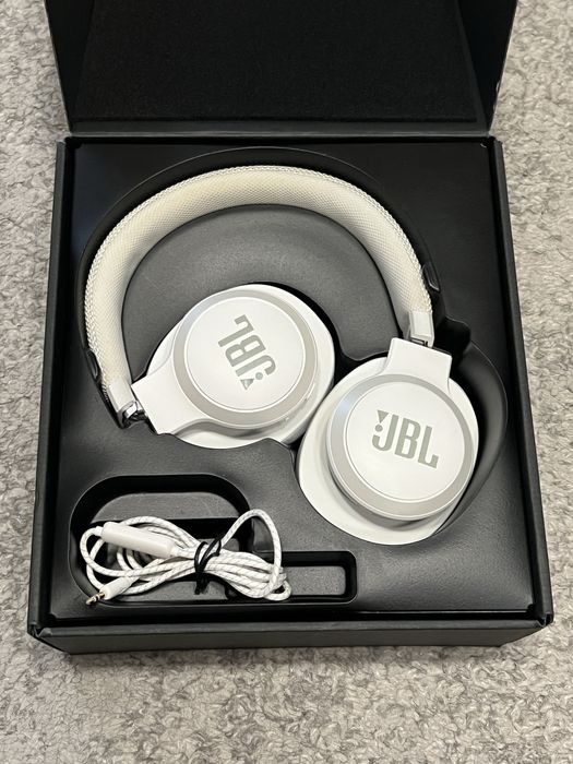 Słuchawki JBL LIVE650BTnc by Harman White